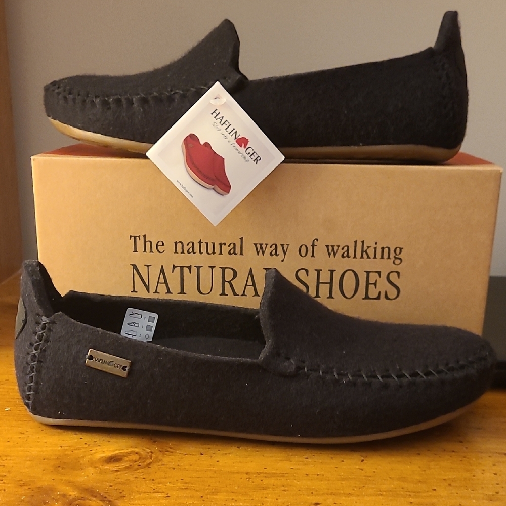 Haflinger Black Moccasin Size 41 ( US 10)